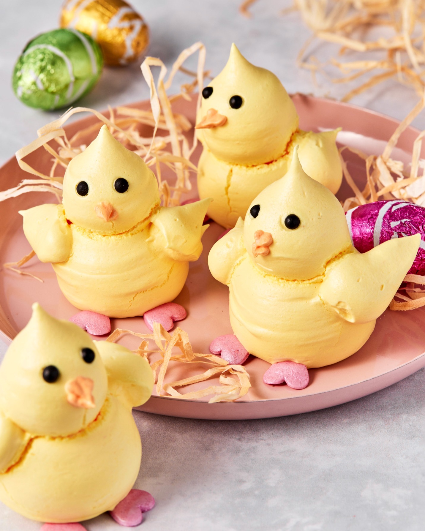 Adorable Easter Meringue Chicks Dessert