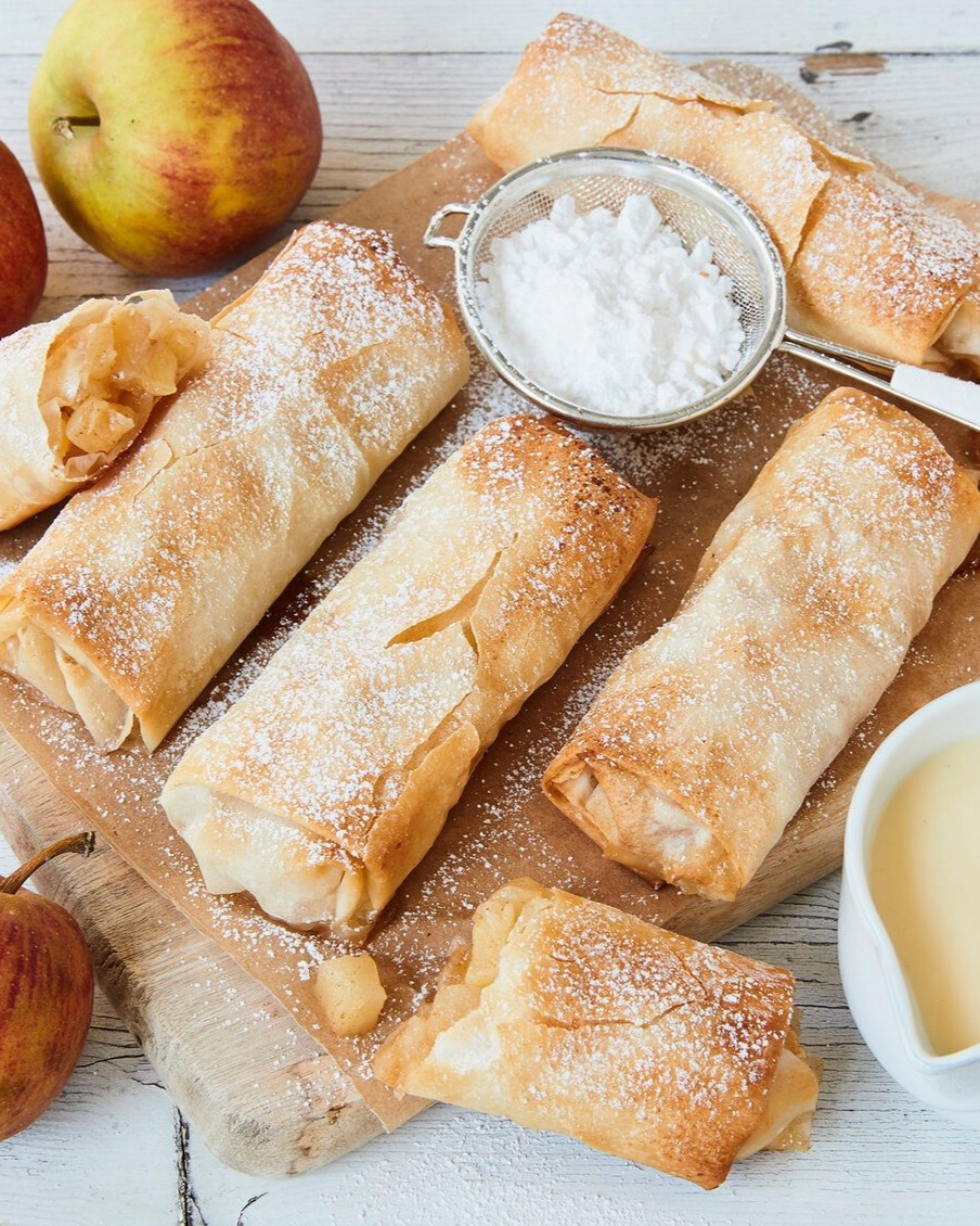 Easy Mini Apple Strudel Pastries for Parties