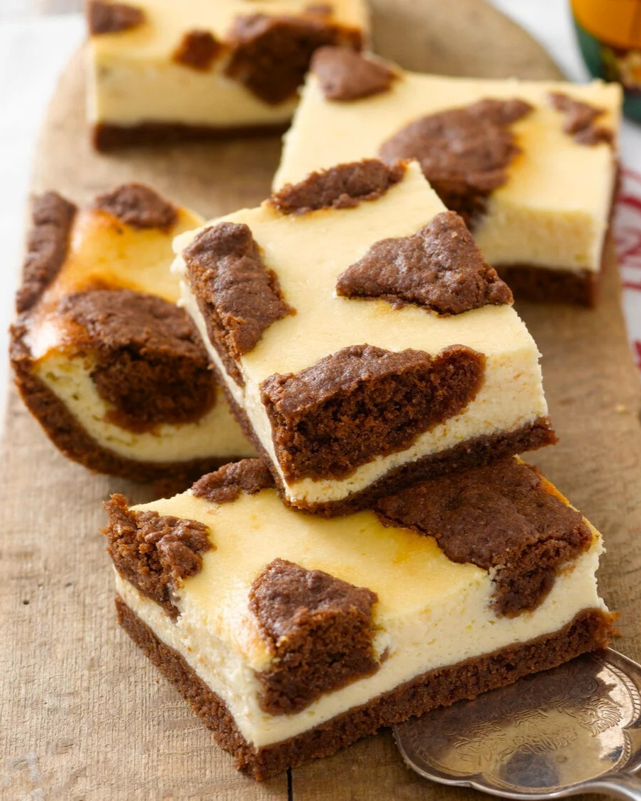 German Pull-Apart Sheet Cake with Quark Cream