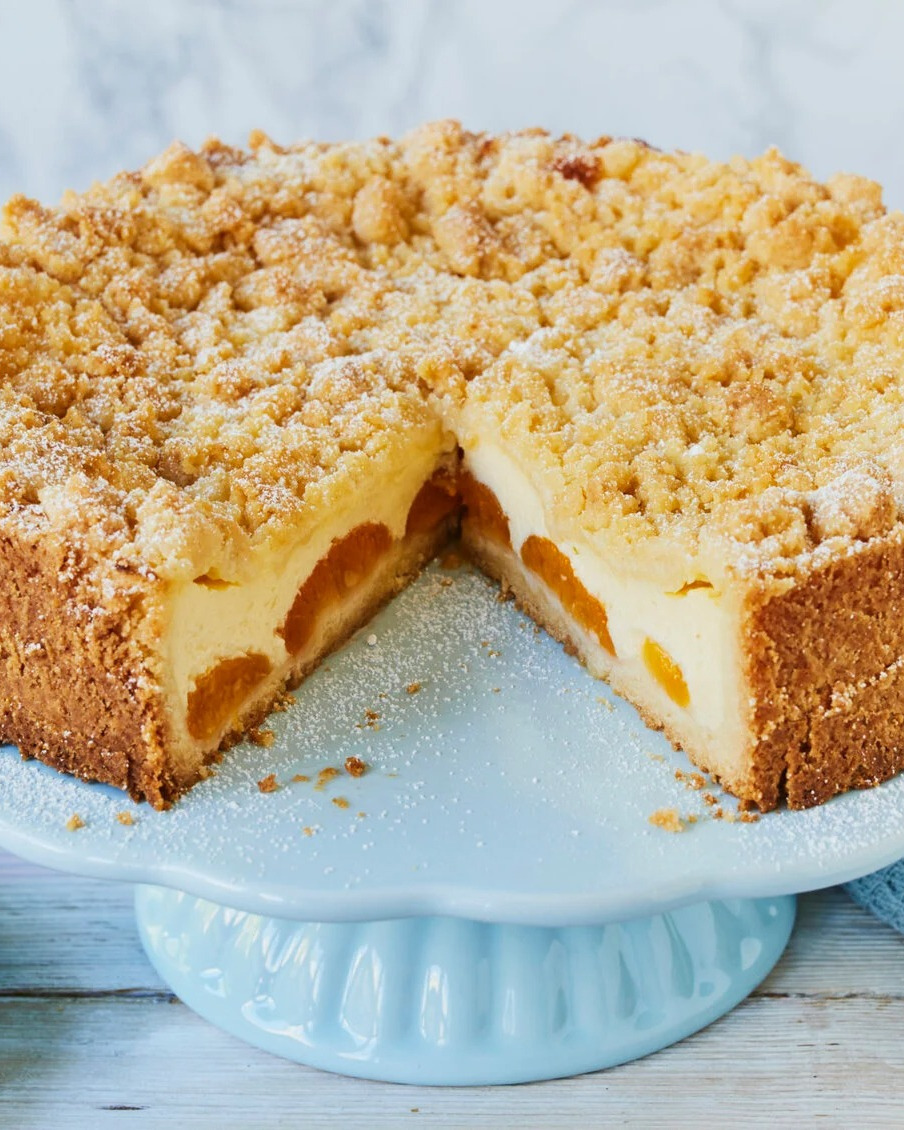 Classic Apricot Pudding Cake with Crumble Topping