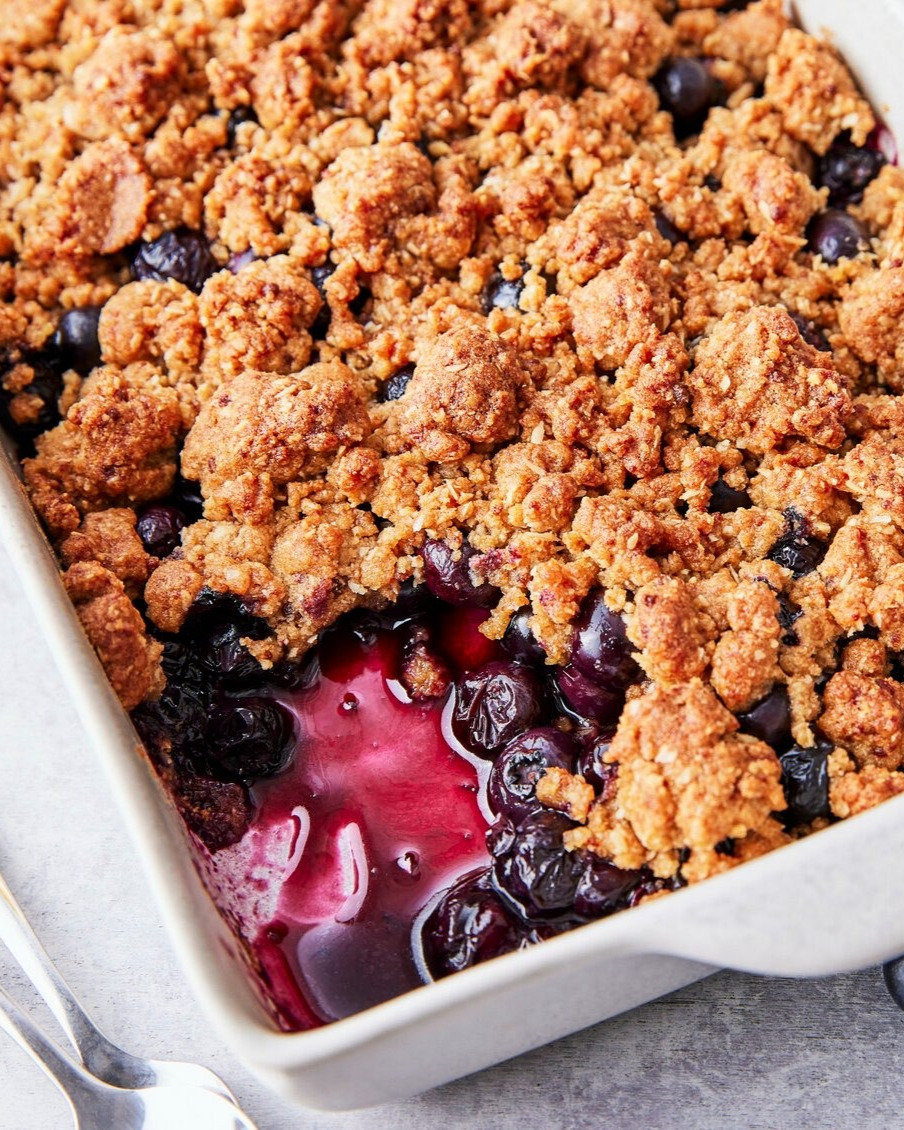 Easy Blueberry Crumble with Streusel Topping