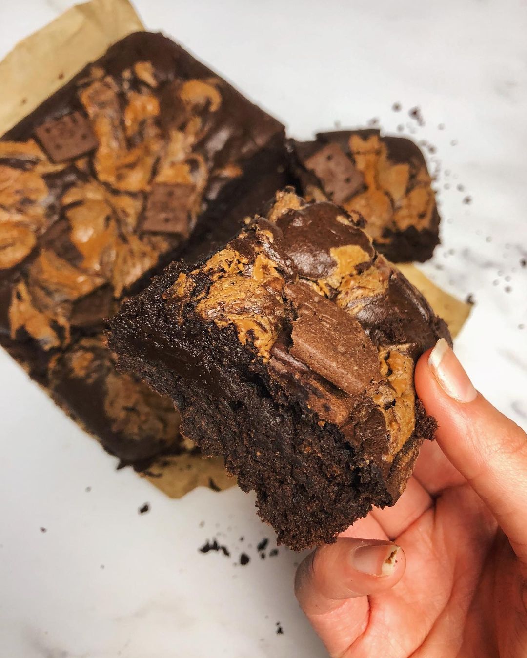 Vegan Biscoff Bourbon Brownies