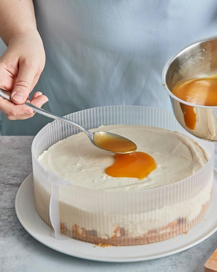 No-Bake Peach Cream Cake