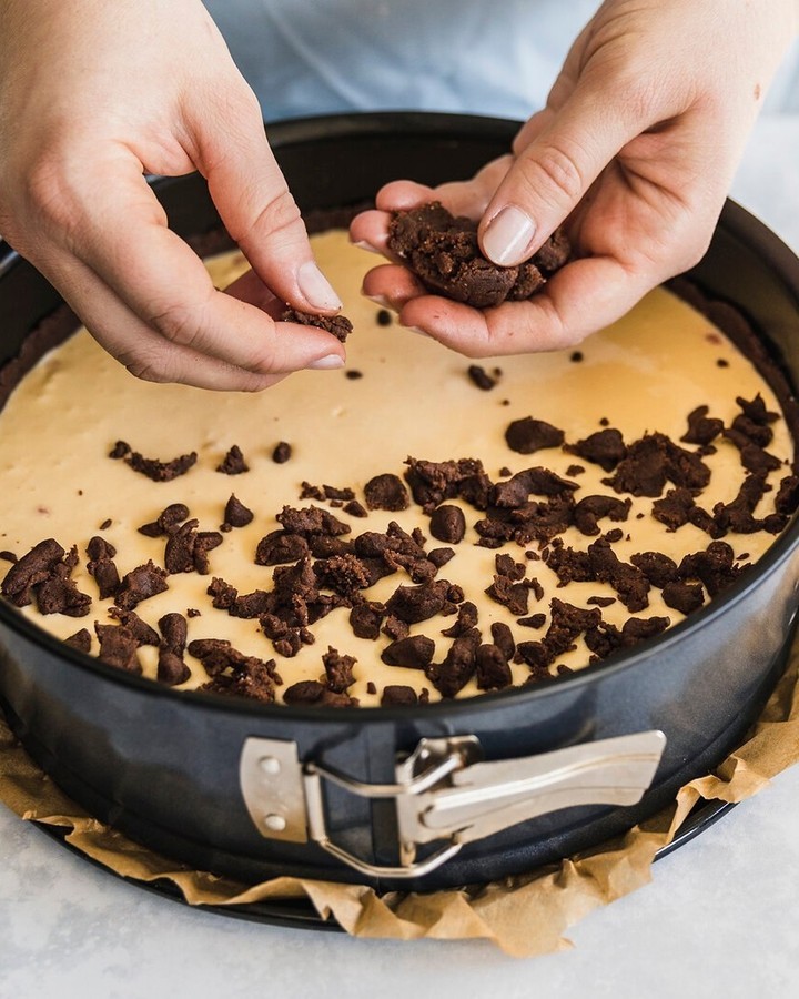 Chocolate Crumble Cake with Cherry Filling