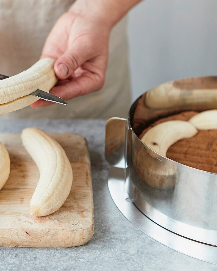 Easy Creamy Banana Chocolate Torte