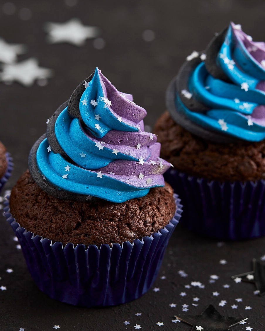 Out of This World Galaxy Cupcakes