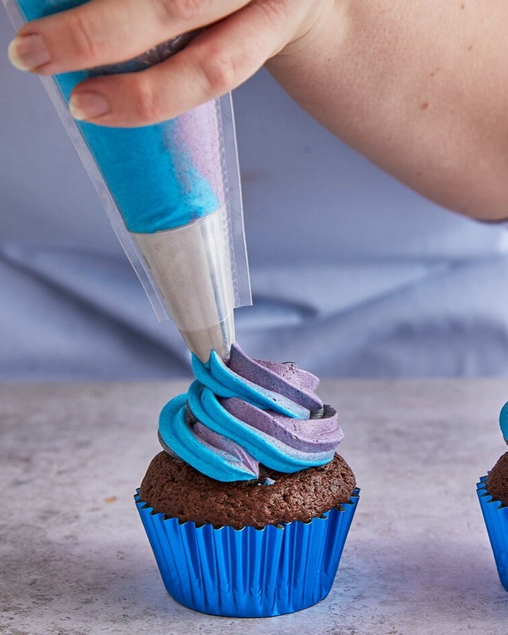 Out of This World Galaxy Cupcakes