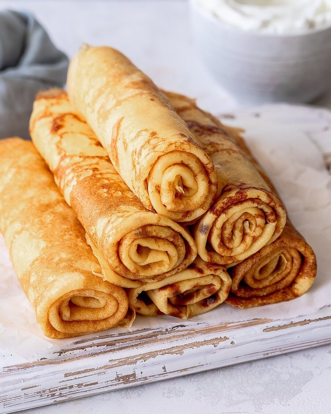 Flourless Quark Pancakes with Vanilla Pudding