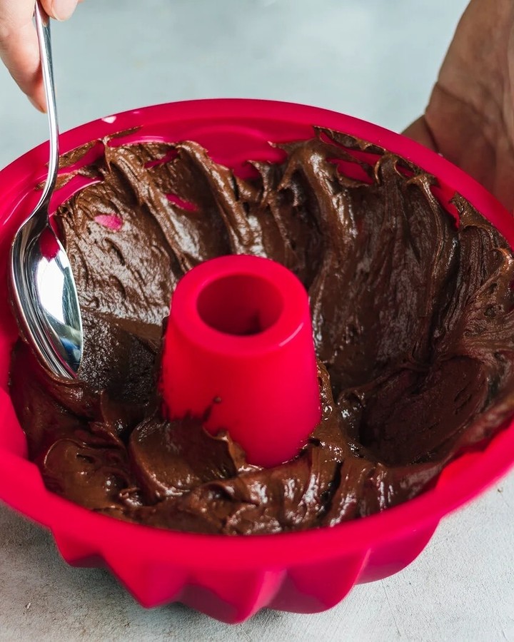 Chocolate Bundt Cake with Cheesecake Filling
