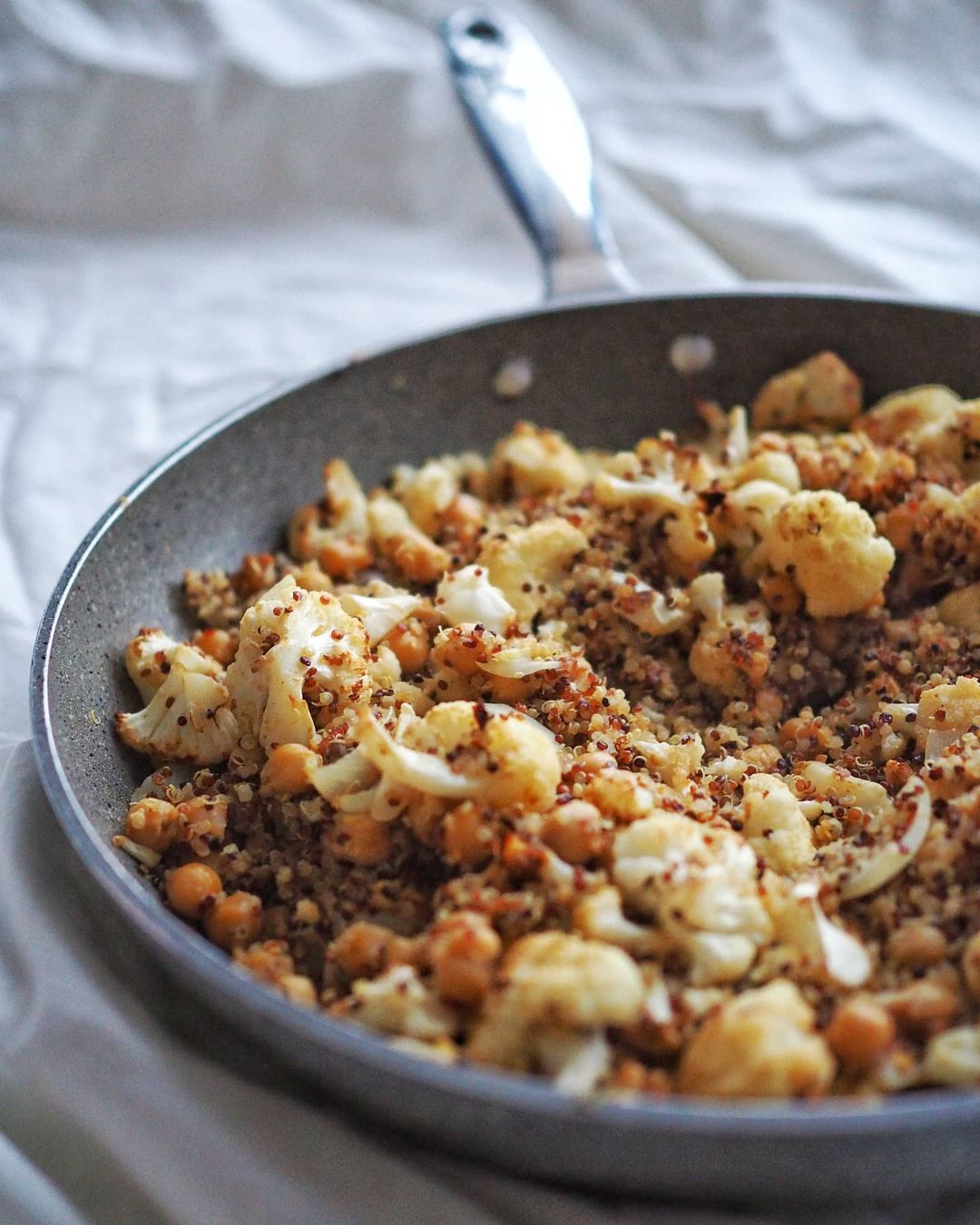 Roasted Cauliflower Quinoa Chickpea Bowl