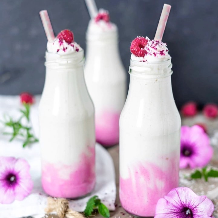 Delicious Creamy Vegan Coconut Banana Milkshakes
