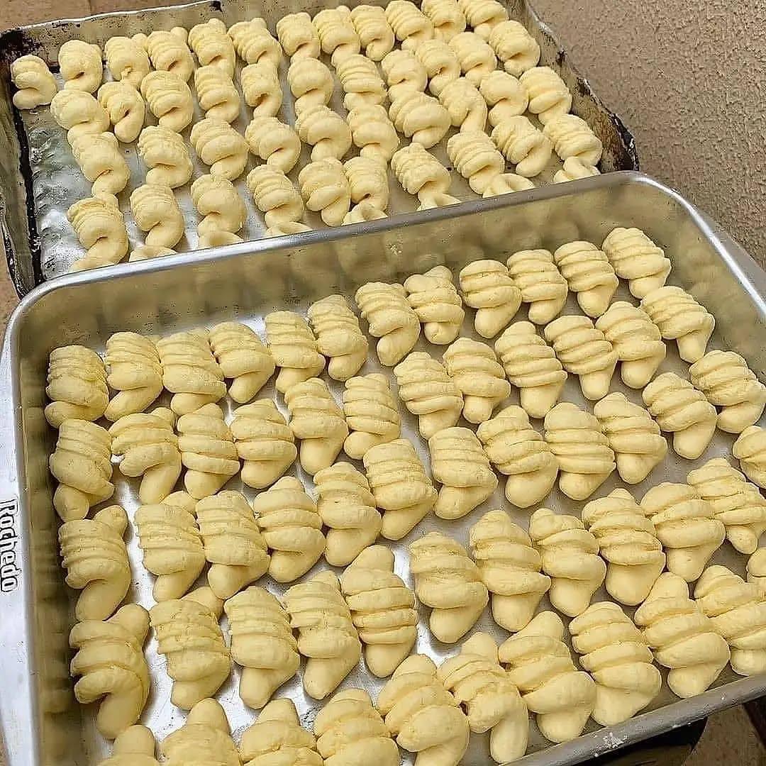 Brazilian Cheese Cookies with Nata Cream