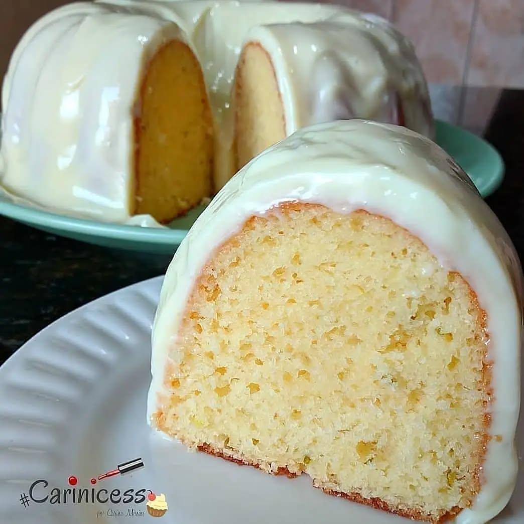 Fluffy Lemon Cake with Lemon Glaze