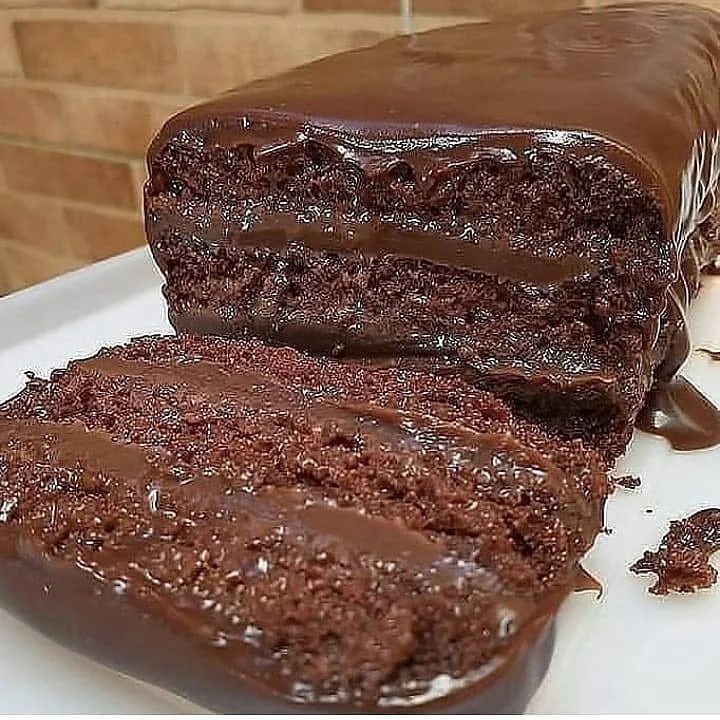 Brazilian Crazy Cake with Creamy Chocolate Filling