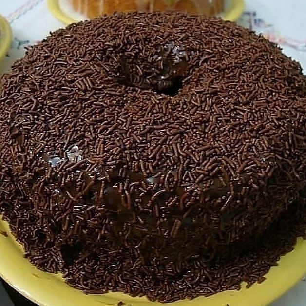 Simple Moist Chocolate Cake