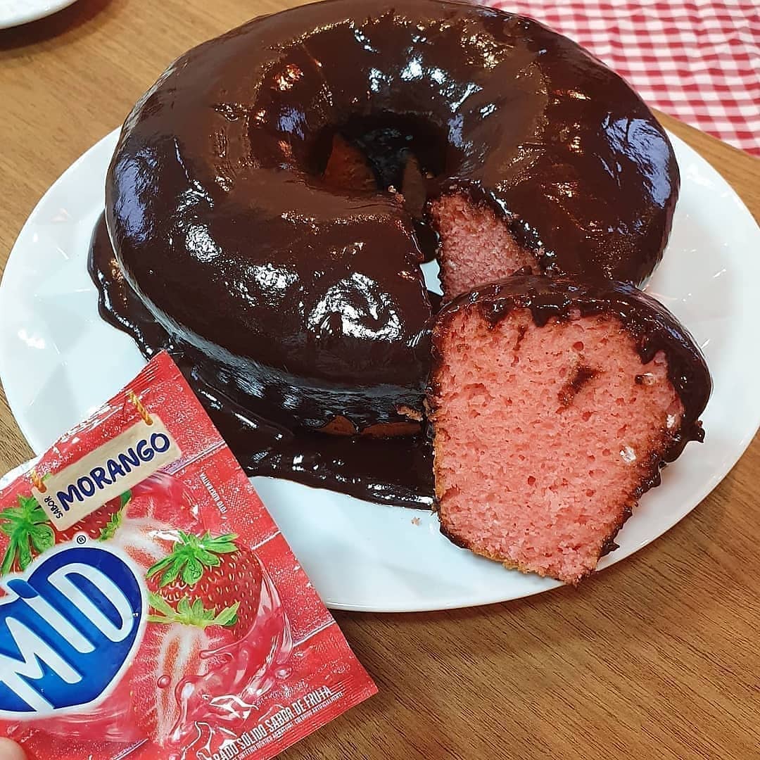 Easy Homemade Strawberry Cake
