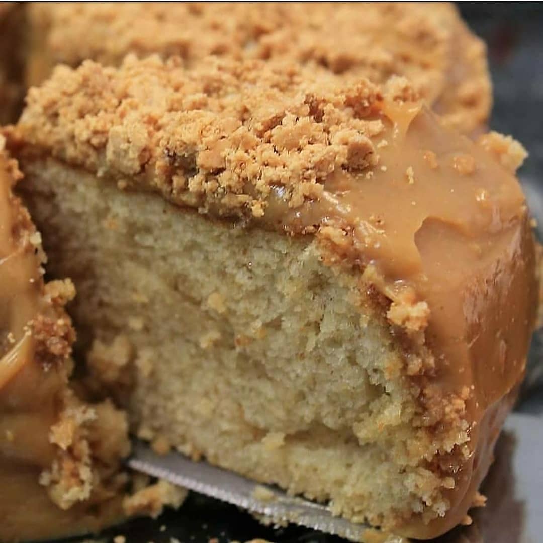 Traditional Brazilian Paçoca Peanut Cake