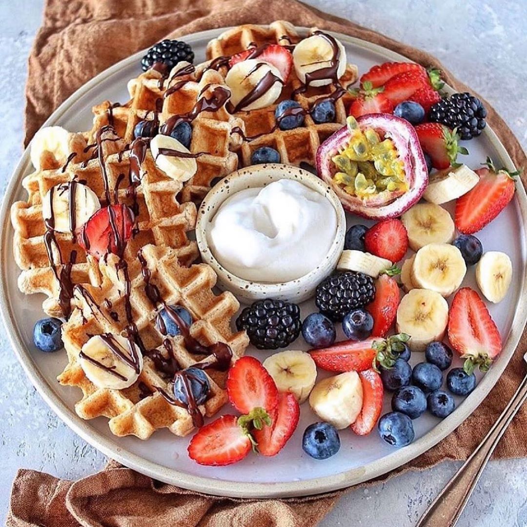 Crispy Apple and Cinnamon Waffles