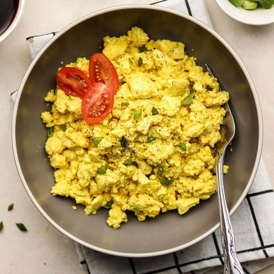 Soft Eggy Vegan Tofu Scramble