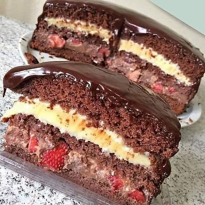 Chocolate Cake with Brigadeiro Fillings and Ganache