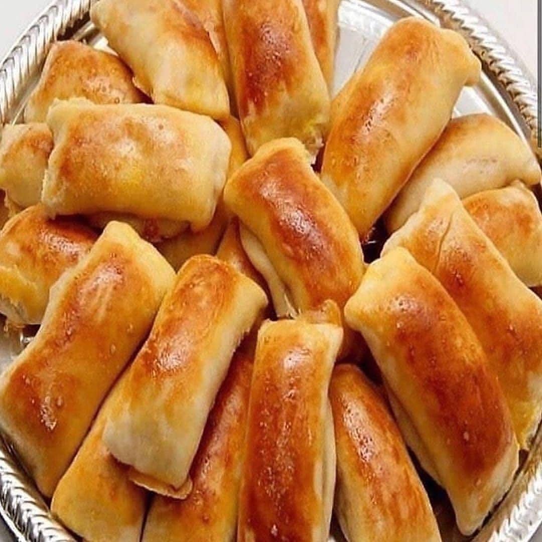 Brazilian Cheese and Ham Snack Rolls
