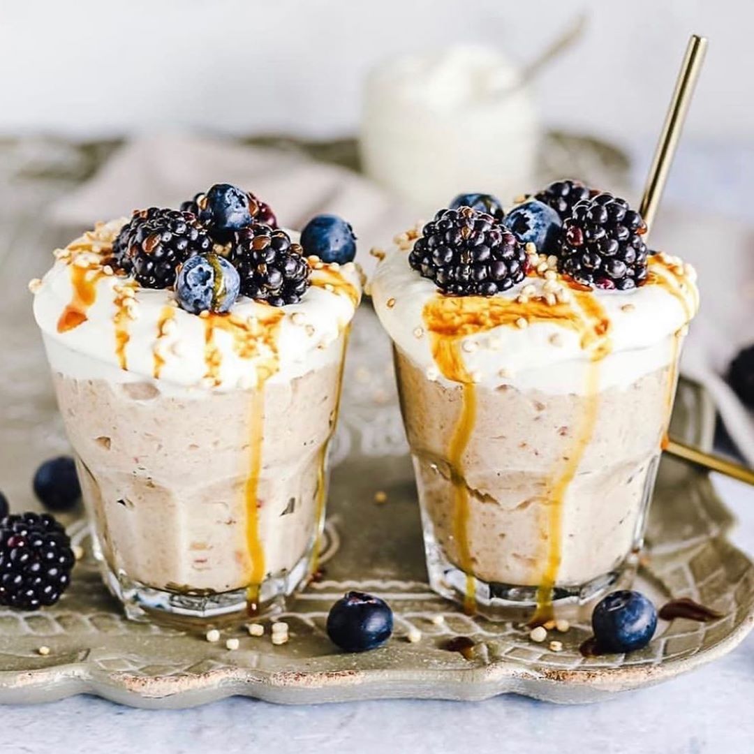 Sticky Tahini and Date Oatmeal