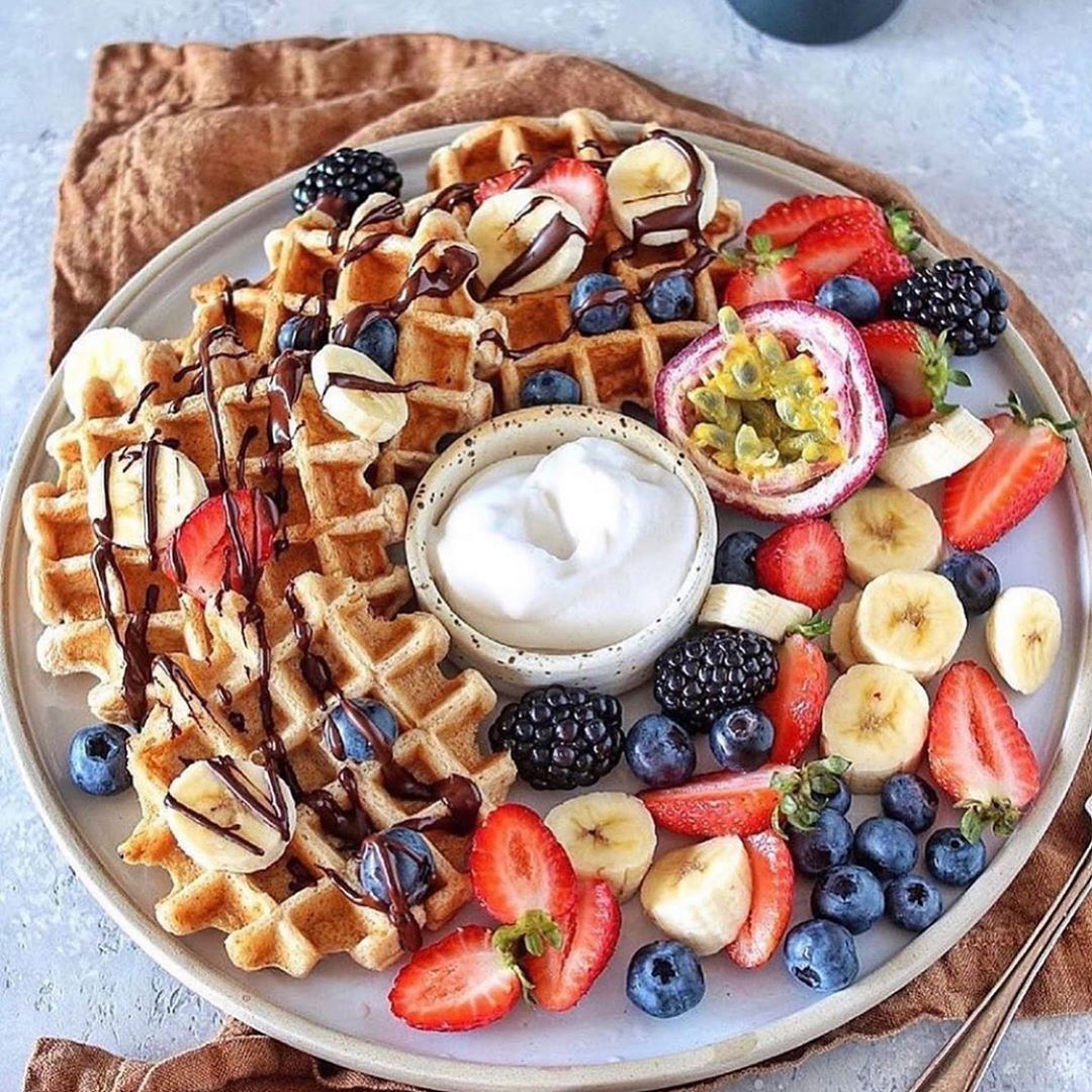 Crispy Apple and Cinnamon Waffles