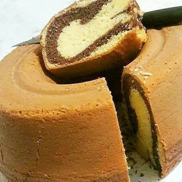 Fluffy Marble Cake with Chocolate Swirls