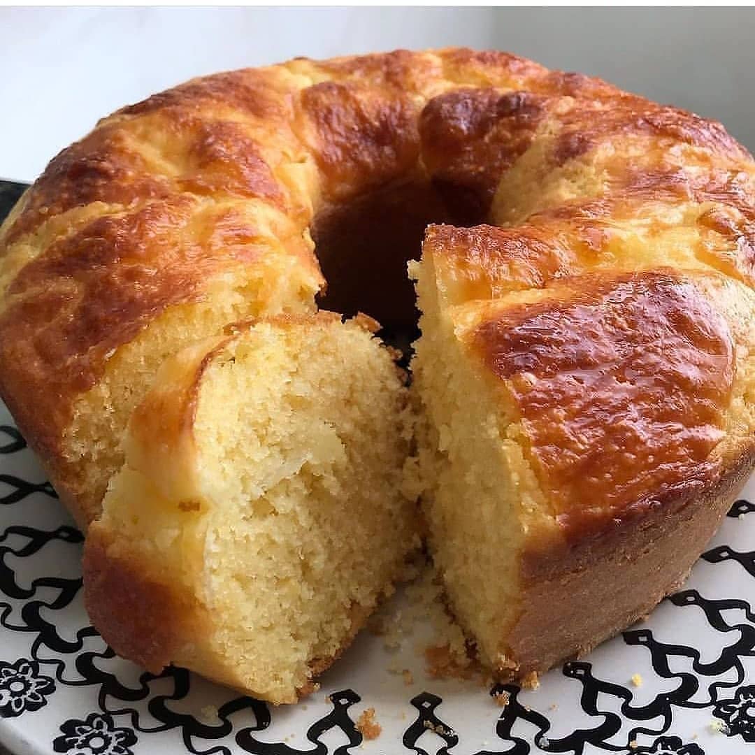 Classic Brazilian Cornmeal Cake