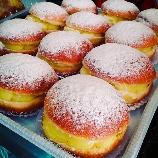 Traditional Brazilian Stuffed Cream Doughnuts