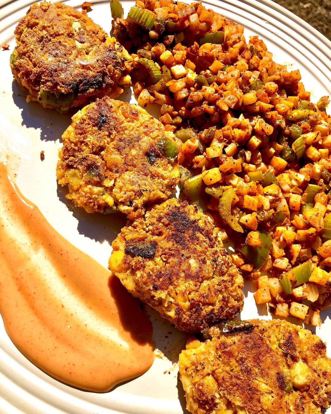 Cajun Chickpea Cakes and Spicy Mayo