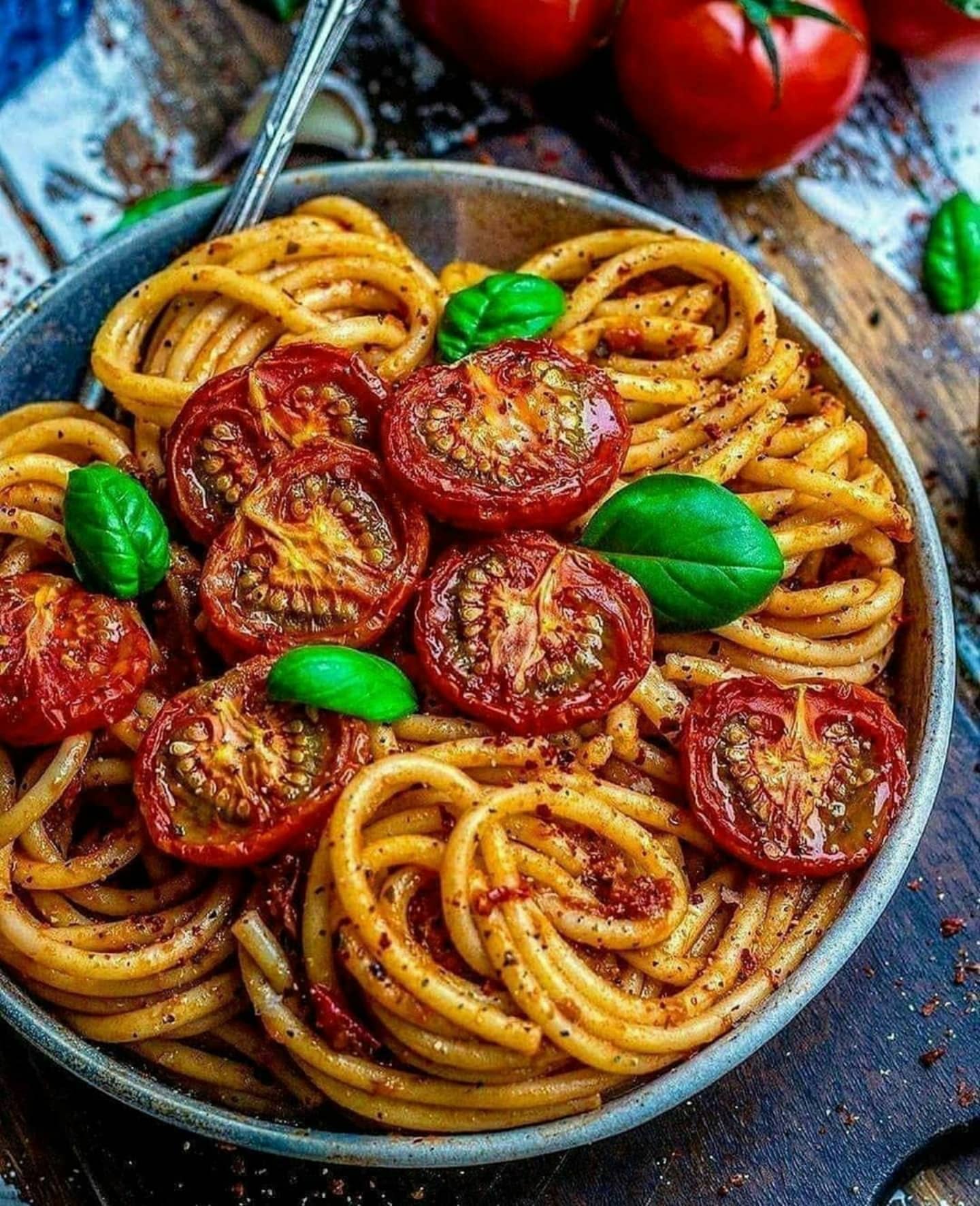 Simple Tomato Pasta with Roasted Tomatoes