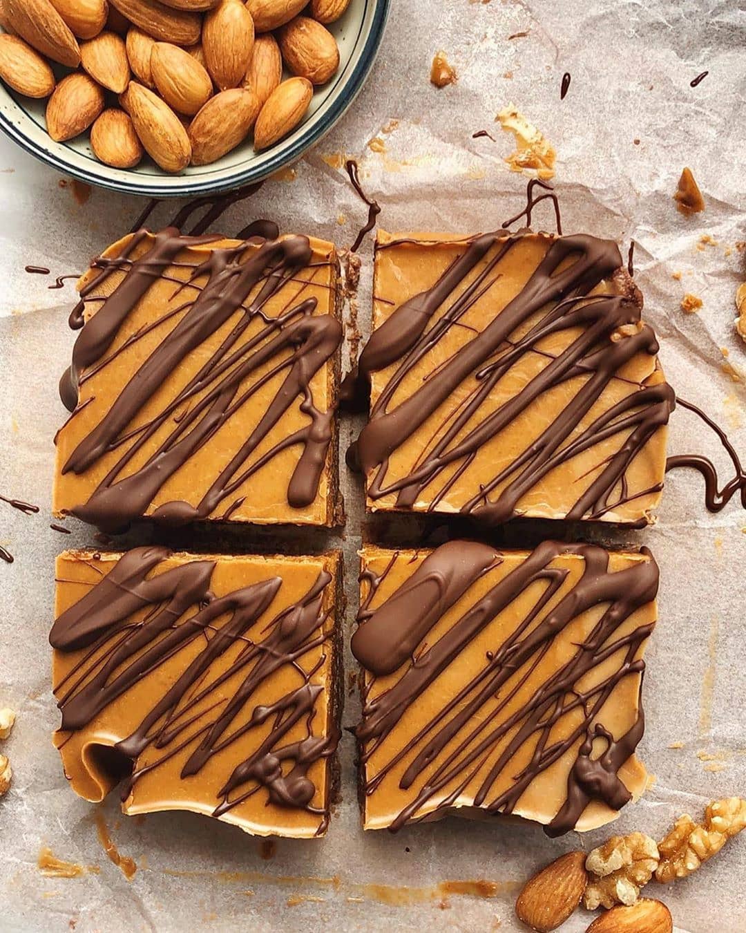 Almond Biscoff Slice