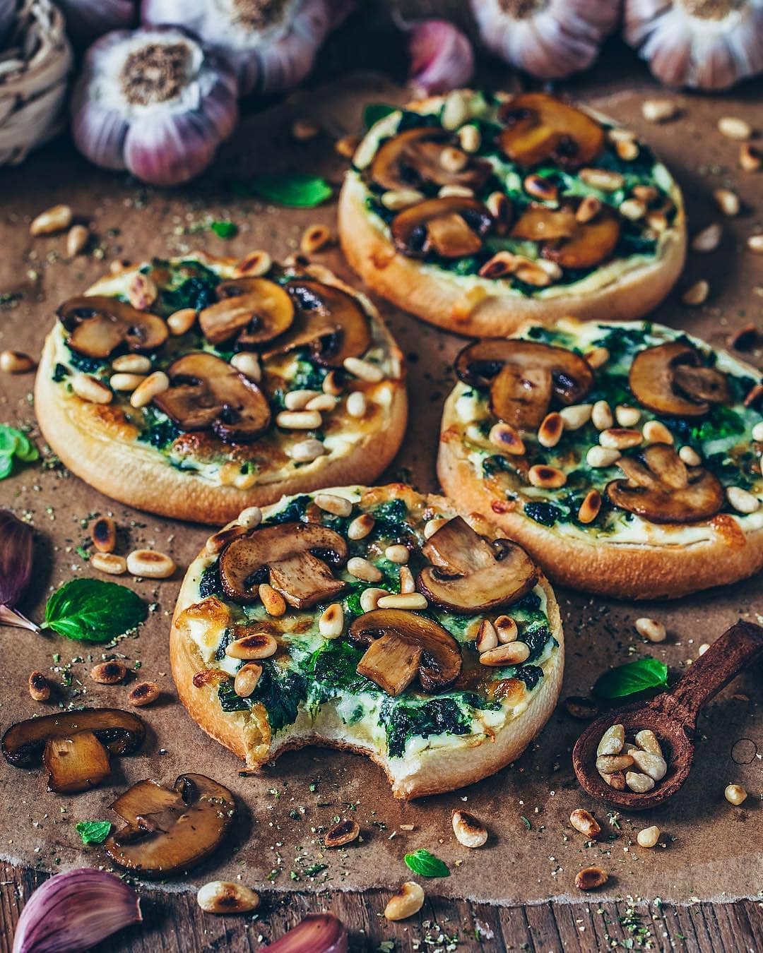 Vegan Cheesy Garlic Mushroom Spinach Pizza Toasts