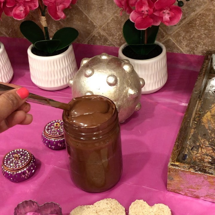 Homemade Vegan Nutella for Valentine's Day