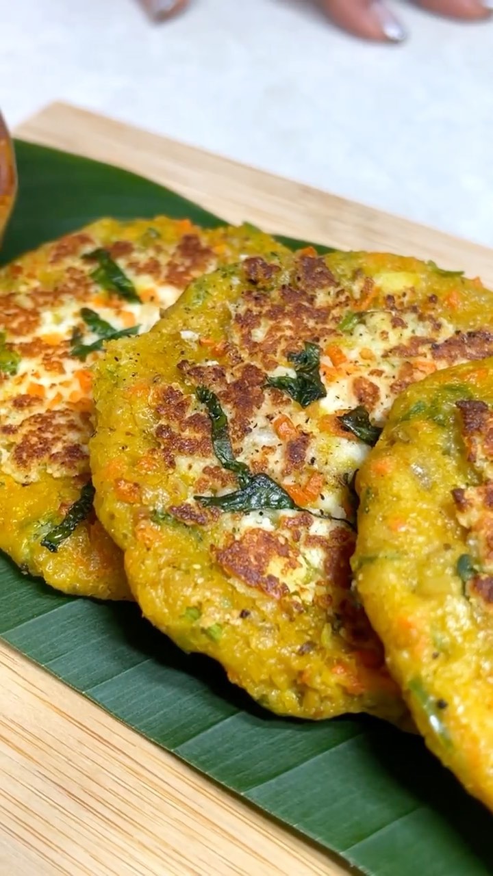 Savory Oats and Paneer Pancake