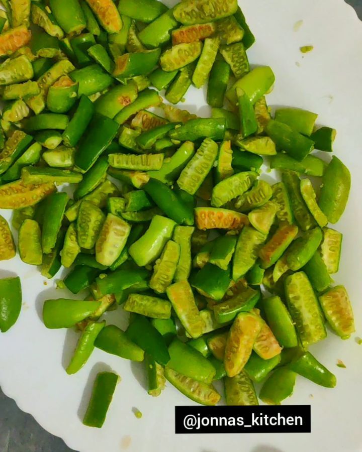 Spicy Tindora Mango Pickle Delight