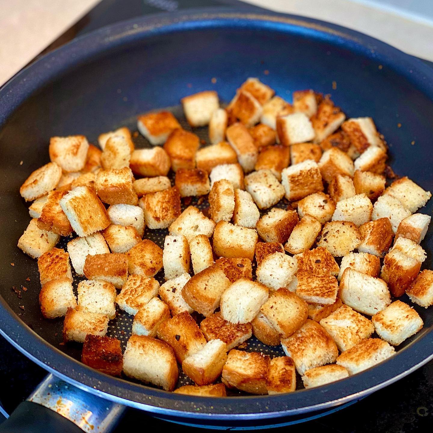 Garlic Croutons with Dal Palak Soup