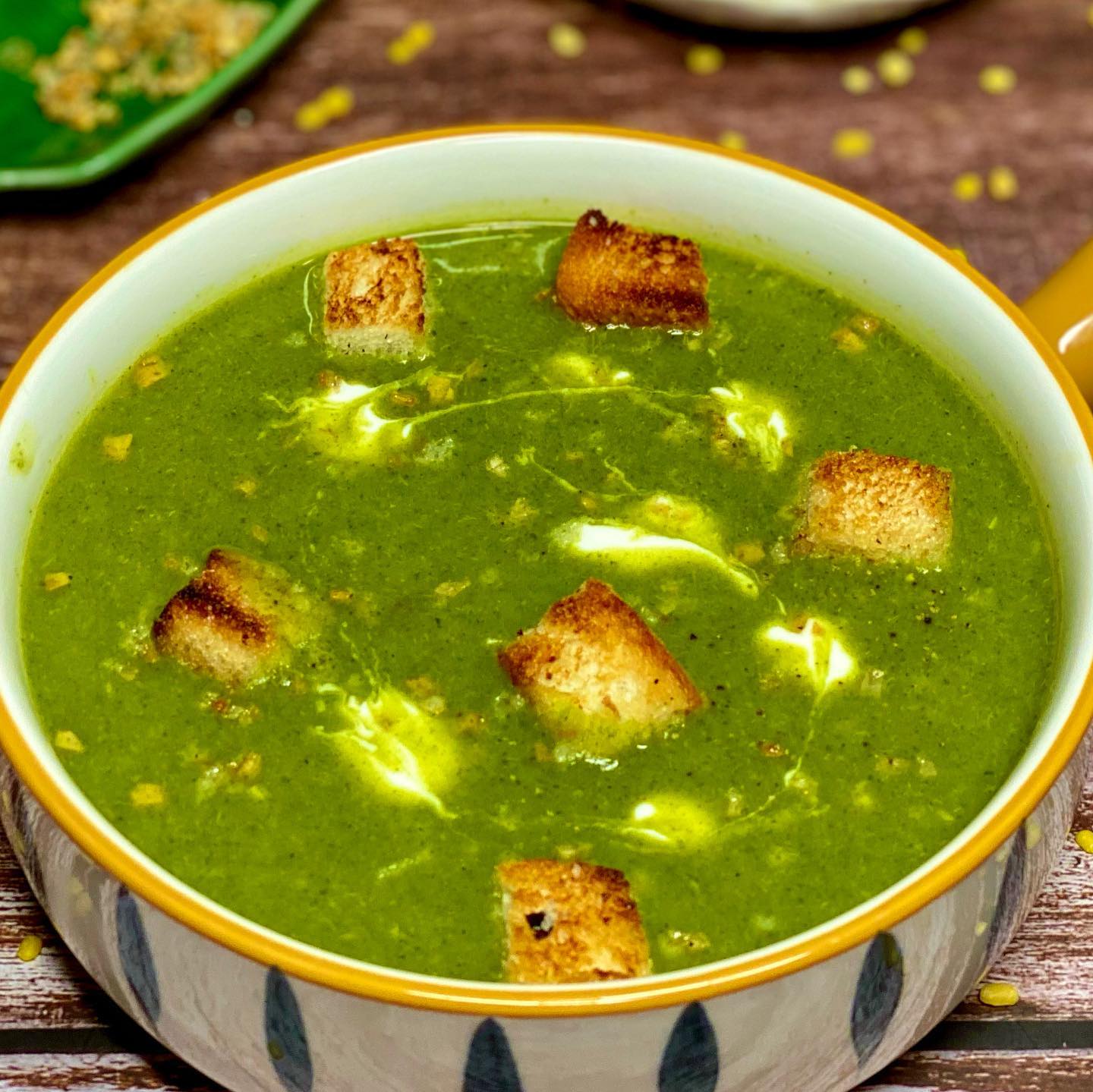 Garlic Croutons with Dal Palak Soup