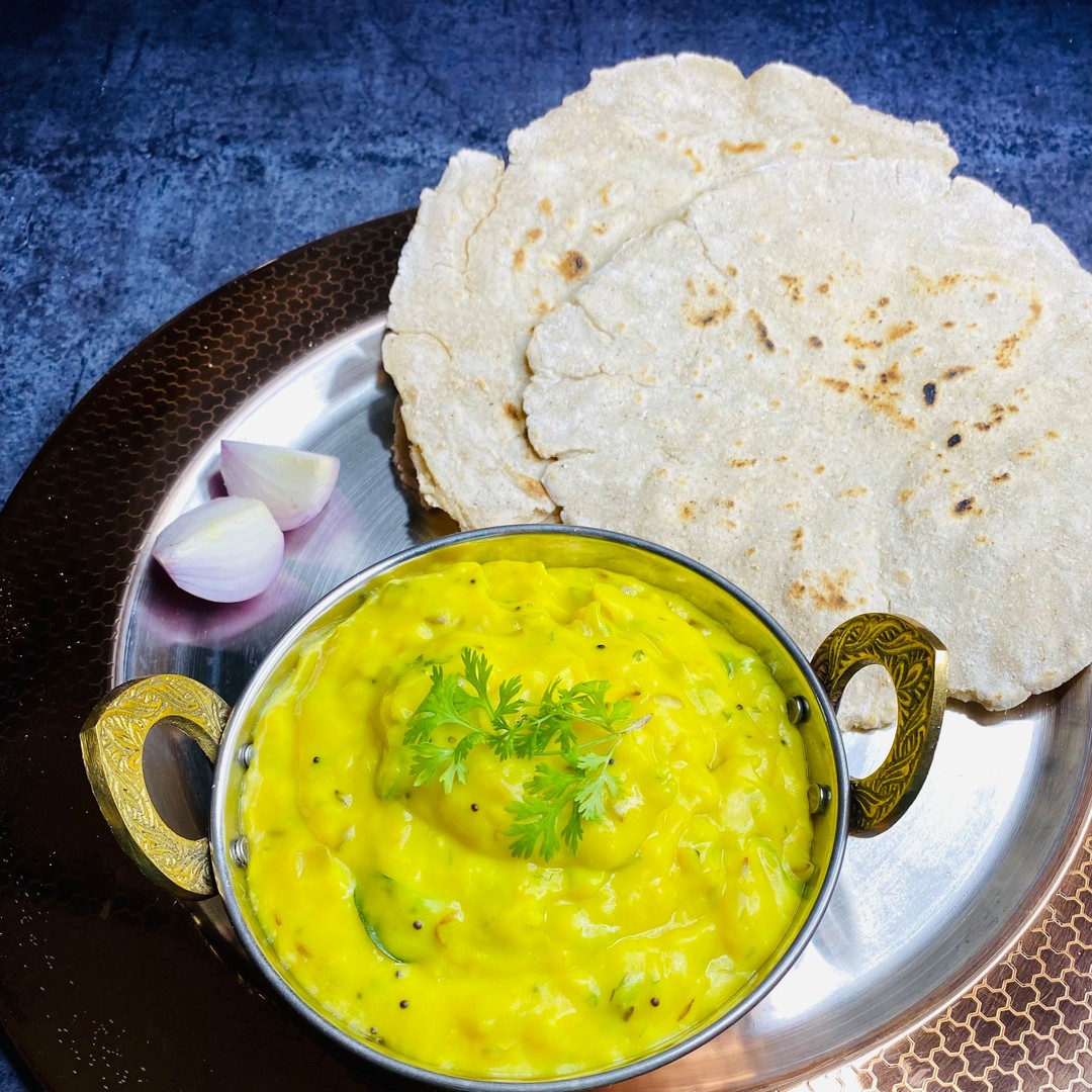 Maharashtrian Pithala and Jowar Bhakri