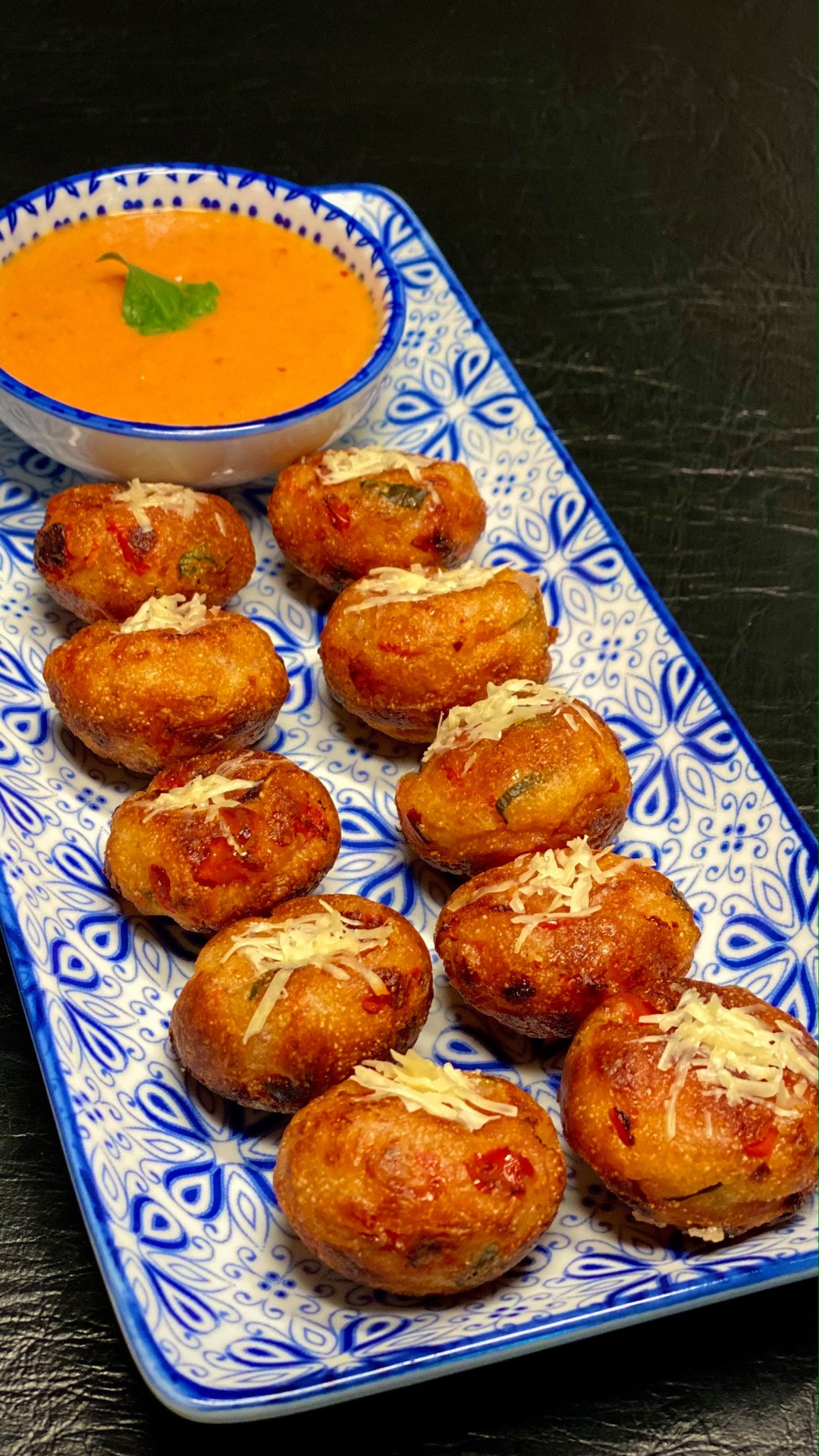 Pizza Appe with Tomato Dip