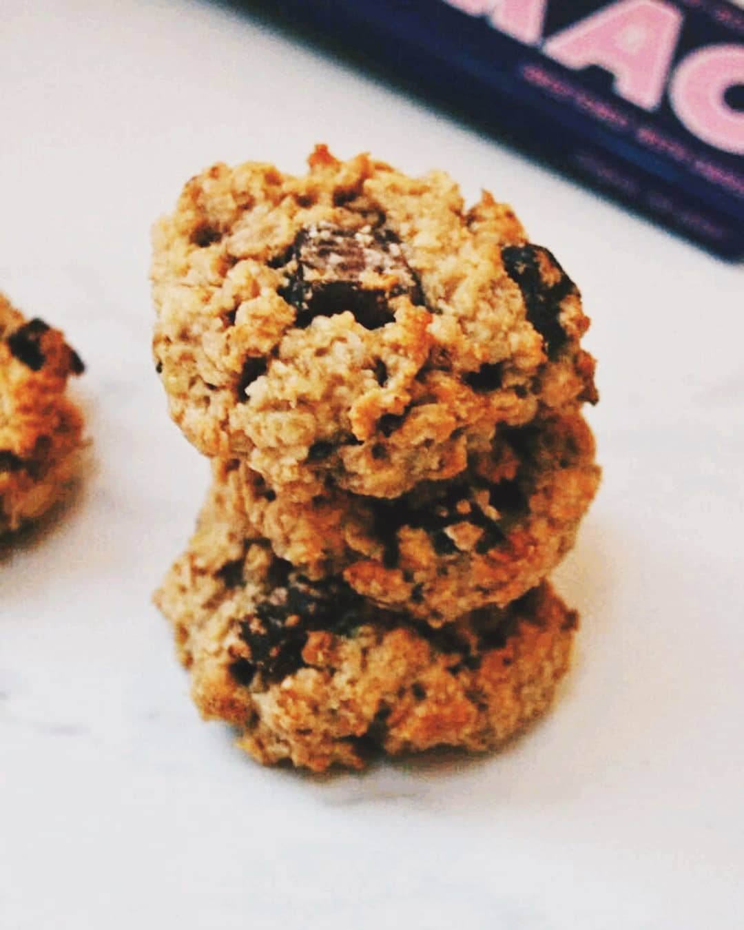 Easy Peasy Chocolate Chip Oat Cookies