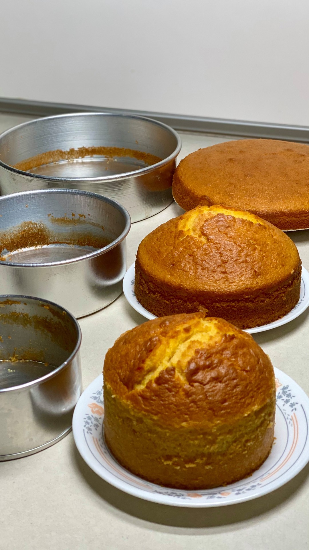 Eggless Vanilla Sponge Cake