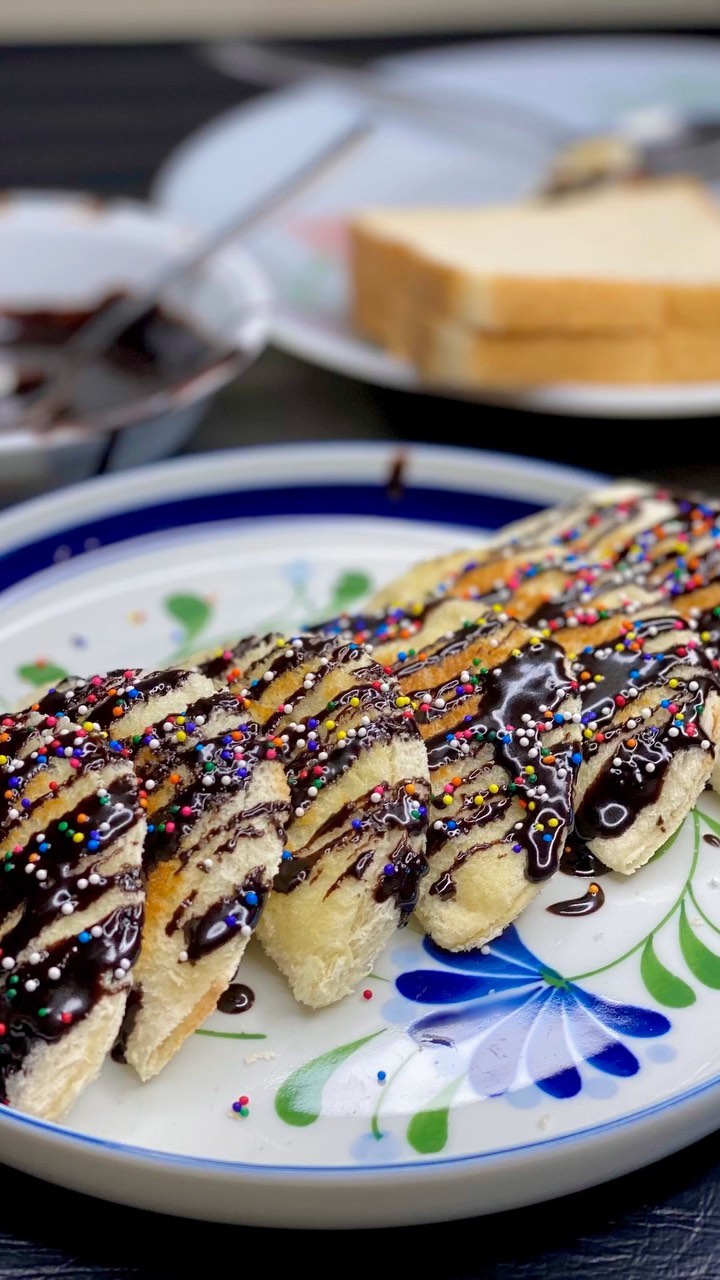Quick Choco Lava Bread Dessert
