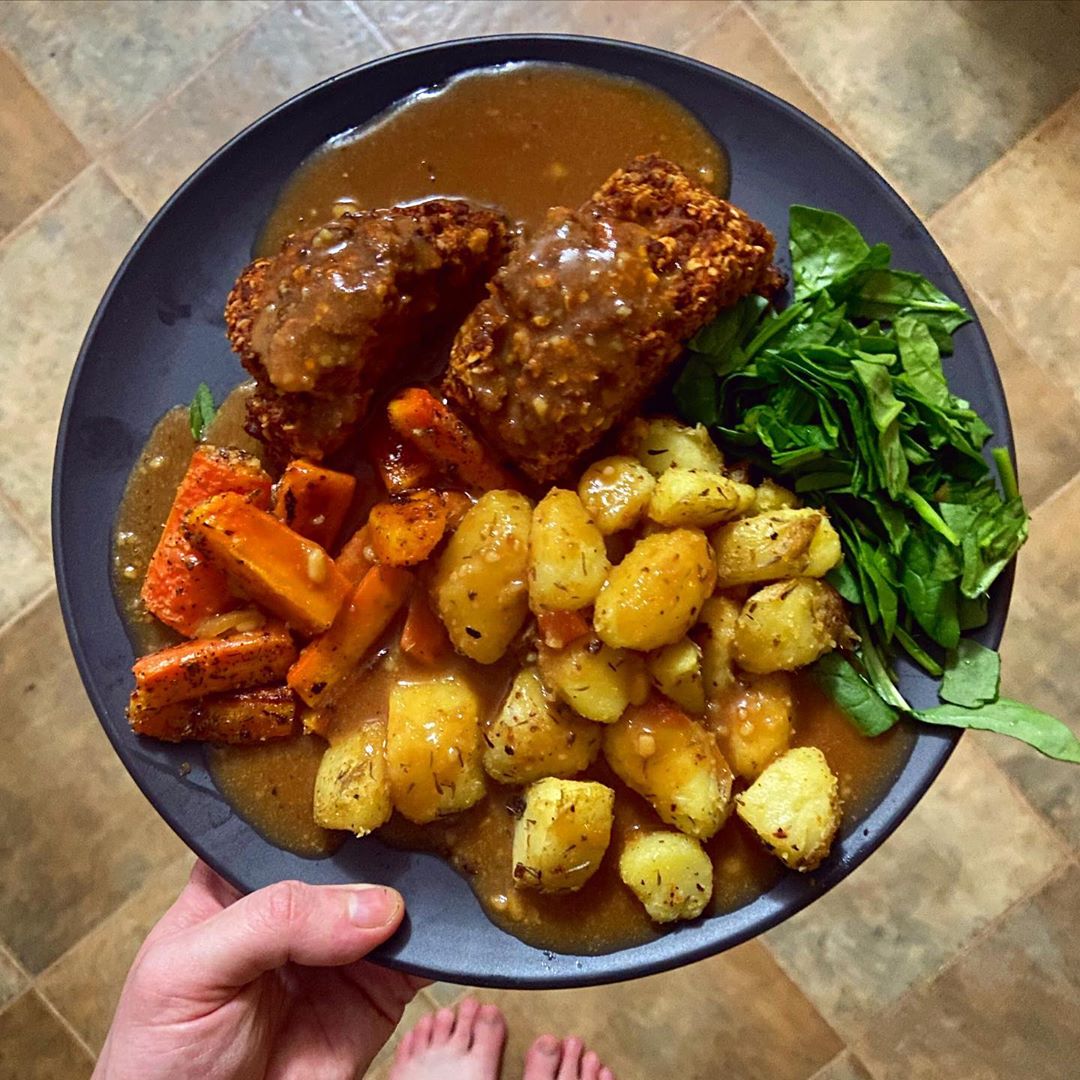 Vegan Meatloaf with Oats and Spices