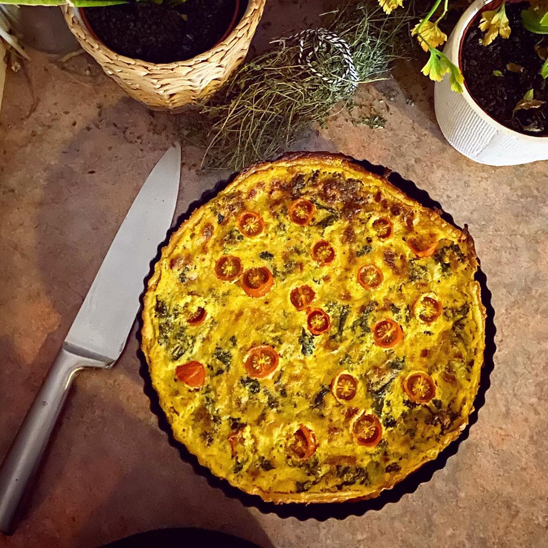 Vegan Quiche with Tofu and Vegetables