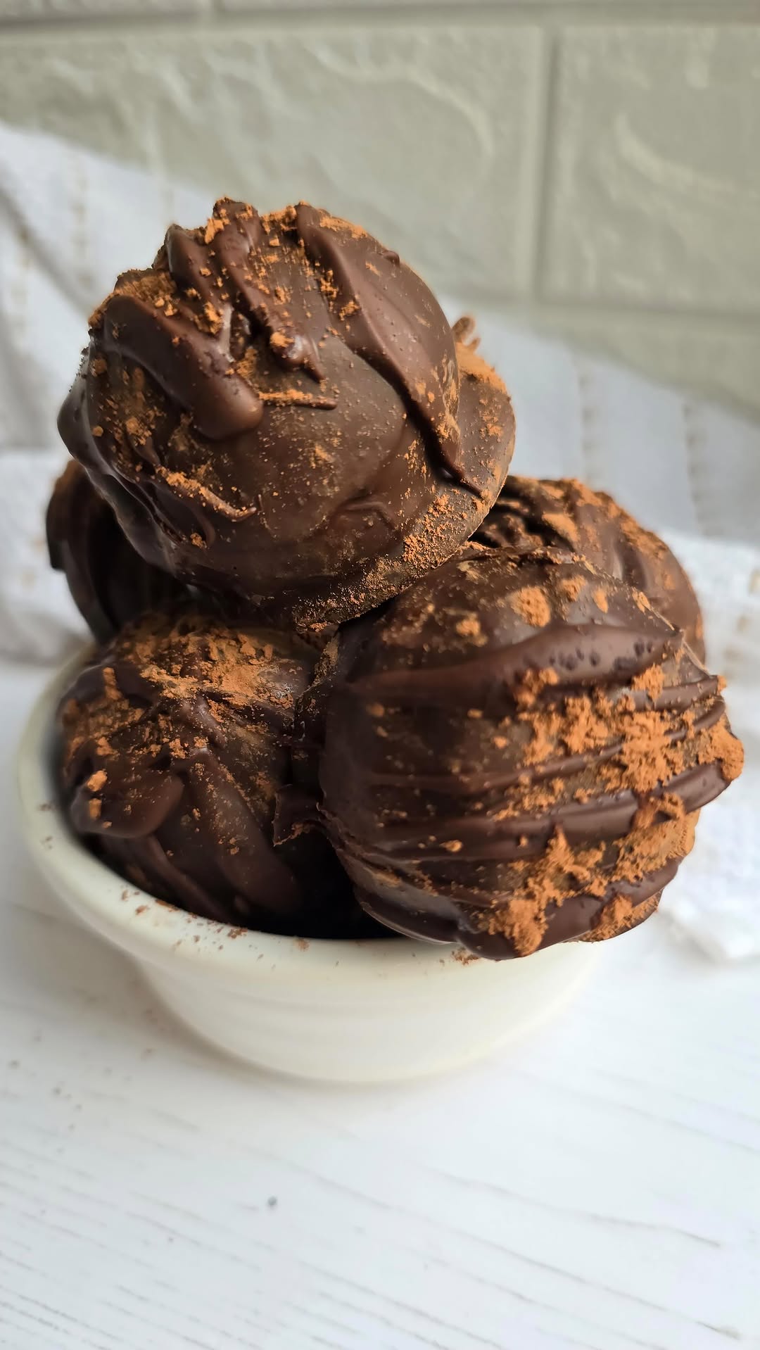 No-Bake Vegan Tiramisu Protein Balls