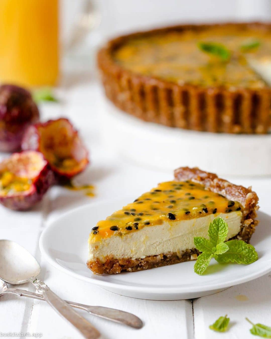 Vegan Passionfruit Cheesecake