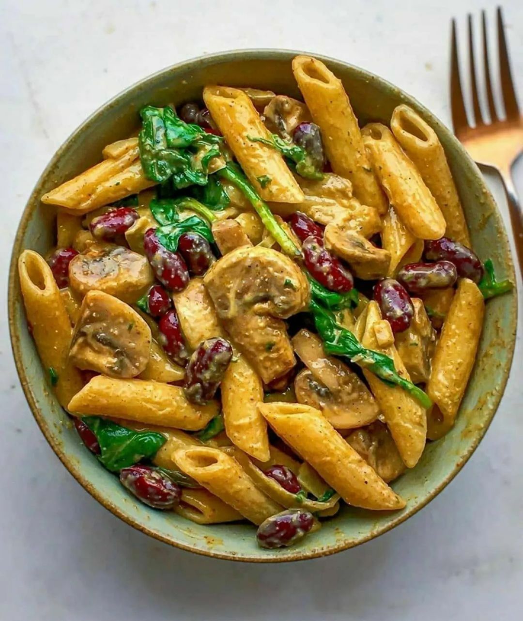Vegan Creamy Curry Pasta Dish