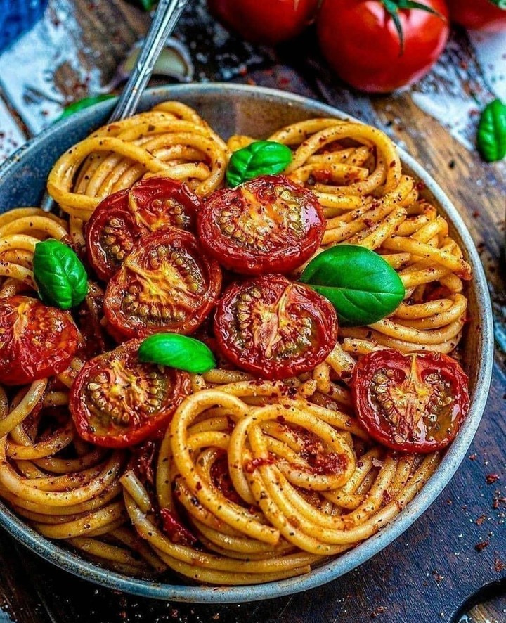 Tomato Pasta with Slow-Roasted Tomatoes